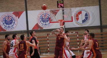 HKK Zrinjski-KK Bosna  101:83 (49-40)