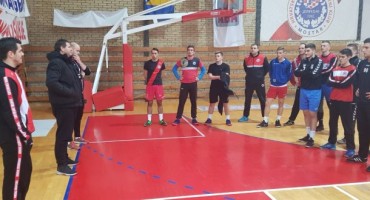 HMRK Zrinjski, pripreme