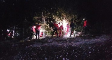 U tijeku noćna akcija potrage i spašavanja na Ponijerima