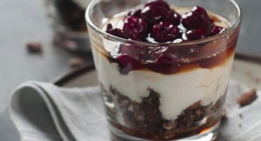 Savršenstvo okusa: Fini desert s rižom, čokoladom i višnjama  