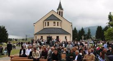 Za pet godina 48 vjernika i 12 obitelji manje, manji i broj krštenih