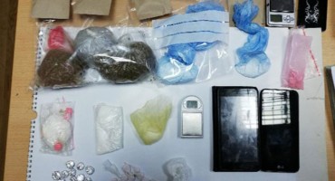 Četvero privedenih u Bugojnu i Travniku, oduzeti droga i oružje