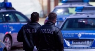 ZVALA POLICIJU IZ STANA Hrvat u Salzburgu teško ozlijedio svoju 27-godišnju djevojku