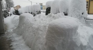 U Tomislavgradu palo 60 cm snijega