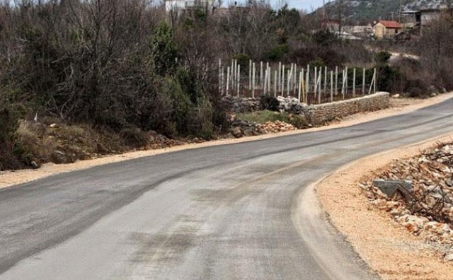 Povratak u Hercegovinu:  Ima jedna duga cestaaaa...