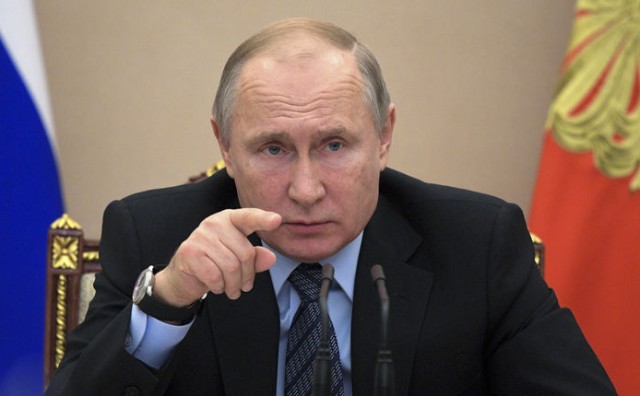 Putin: Rusija se protivi militarizaciji svemira