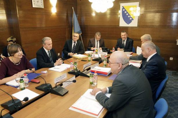 Ovo je BiH: Anel “pobijedio” Razima pa će predstavljati Hrvate iz USŽ-a