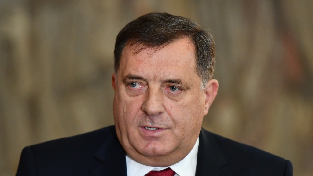 Prosječna plaća u BiH 400 eura, a Milorad Dodik 'težak' je više od milijun eura