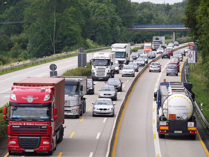 Obustavljen je promet za teretna motorna vozila i autobuse na graničnom prijelazu Brčko - Gunja