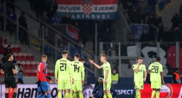 Viktorije Plzen, Dinamo, GNK Dinamo Zagreb