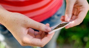  Otkriven najčešći razlog uzimanja medicinske marihuane i koliko se često koristi 