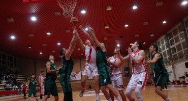 HKK Zrinjski: Plemići razbili Kakanj 100-71 (47:32)