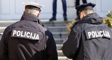 Mostar: Uhićeni migranti koji su prodavali ukradene mobitele