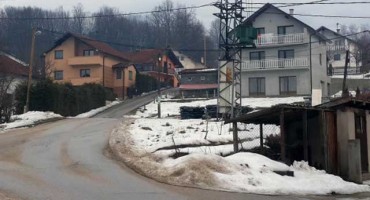 Krezavi razbojnik teško pretukao umirovljenika