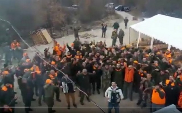 Grude, lovci