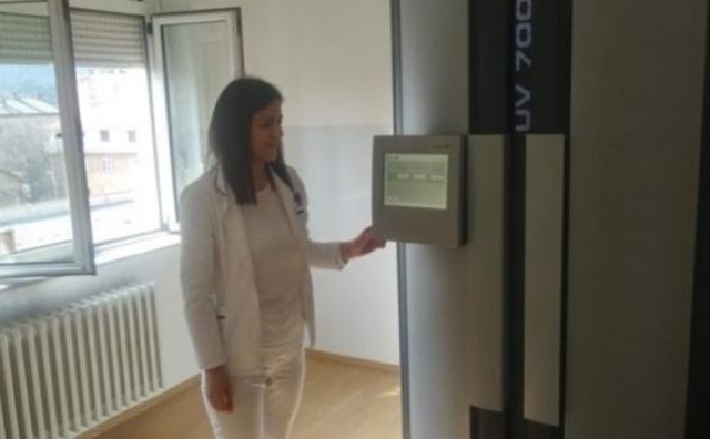 ​SKB Mostar dobio najsuvremeniji uređaj za fototerapiju u regiji