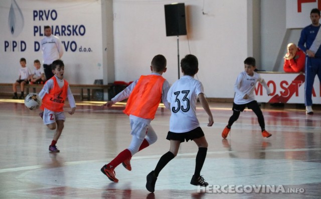Futsal akademija HFC Zrinjski utakmice