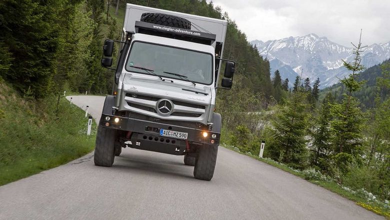 Sa ovim Mercedes Unimog i na kraj svijeta !
