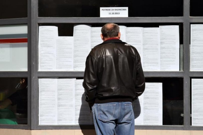 U FBiH posao traži 21.826 fakultetski obrazovanih osoba