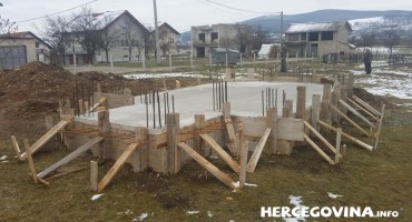 Izgrađeni temelji za katoličku crkvicu u Bos. Petrovcu