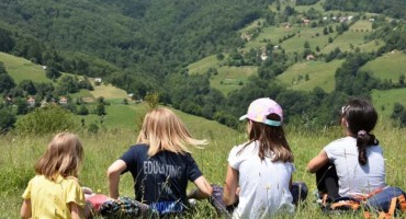 Djeca koja žive na selu puno su sretnija od svojih vršnjaka iz grada