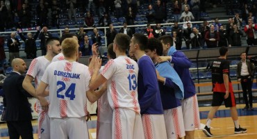 Široki slavio protiv Mladosti na Pecari