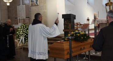 Široki Brijeg, sahrana