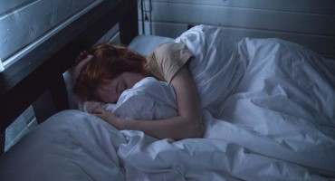 Šest loših večernjih navika koje svi ponavljamo