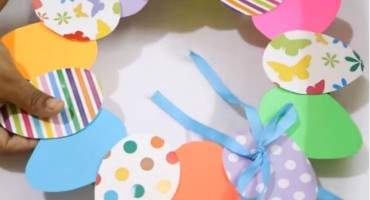 Unikatni vijenac: Uskrsna dekoracija za vrata