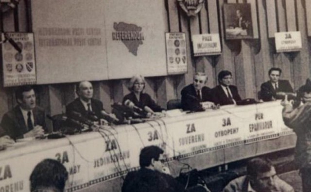 Prije 34 godine skoro 100 posto Bošnjaka i Hrvata htjelo je kraj Jugoslavije i stvaranje neovisne države