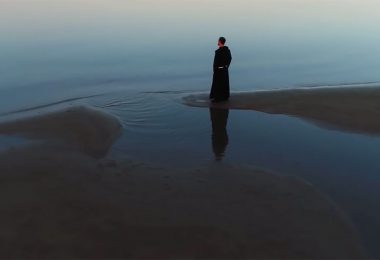 Objavljen spot za pjesmu fra Marina Karačića “Pod tvojim imenom”