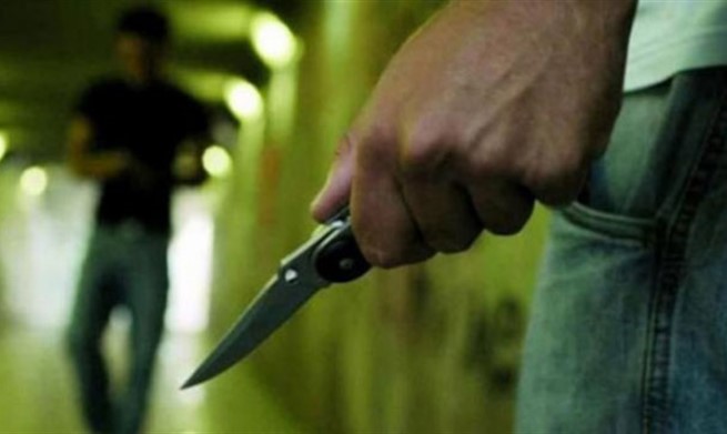 Mostar: Na Aveniji muškarac nožem uboden u stomak, napadač uhićen