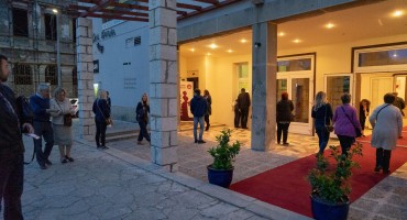 Mala liska Admiru Glamočaku, u ponedjeljak predstava Mušica