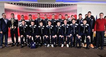 Juniori HŠK 'Zrinjski' Mostar pokušati će ostati u utrci za duplu krunu