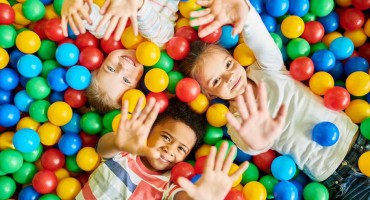 Omiljeni bazeni s lopticama za djecu su opasni jer mogu prouzročiti sepsu!