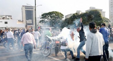 Vlada Venezuele tvrdi da suzbija državni udar