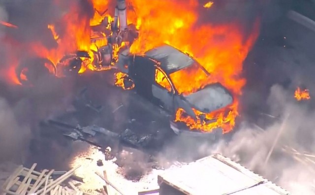 Uznemirujuća snimka: Kamion se zabio u školski autobus i izazvao lančani sudar, više mrtvih i ozlijeđenih