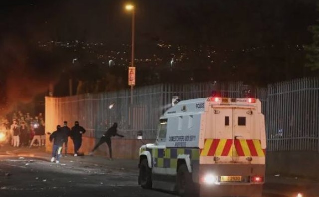 Neka Nova IRA: U neredima ubijena novinarka, prije smrti podijelila jeziv tvit