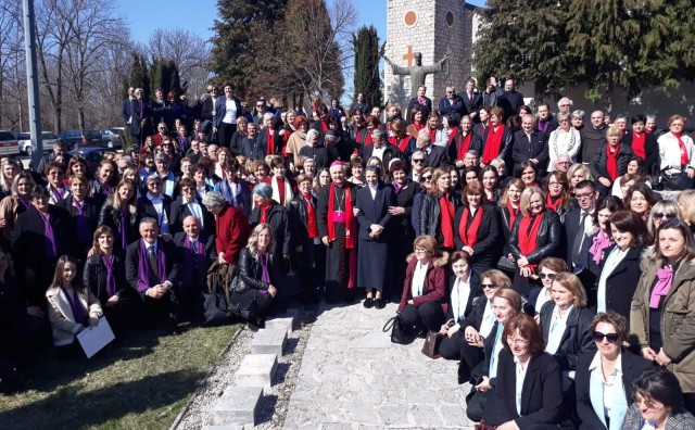 Lištani: Susret crkvenih pjevačkih zborova Banjolučke biskupije