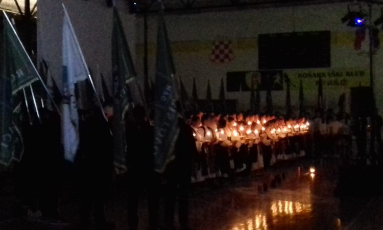 'Bitka za Vukovar - kako smo branili grad i Hrvatsku' napunila dvoranu u Posušju