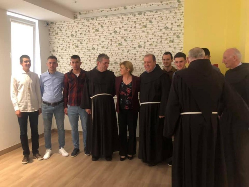 Kolinda Grabar Kitarovic posjetila Dompes!