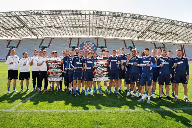 Podrška Hajduka koncertu "To je moja zemlja", Poljud 09/06/2019