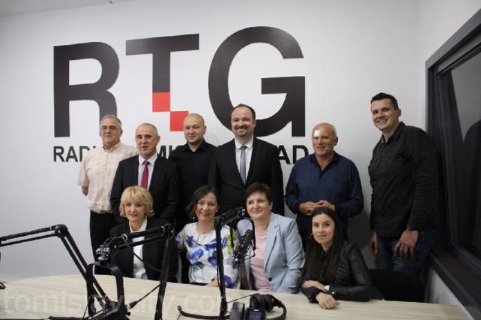 Presijecanjem vrpce službeno otvorene nove prostorije Radija Tomislavgrad