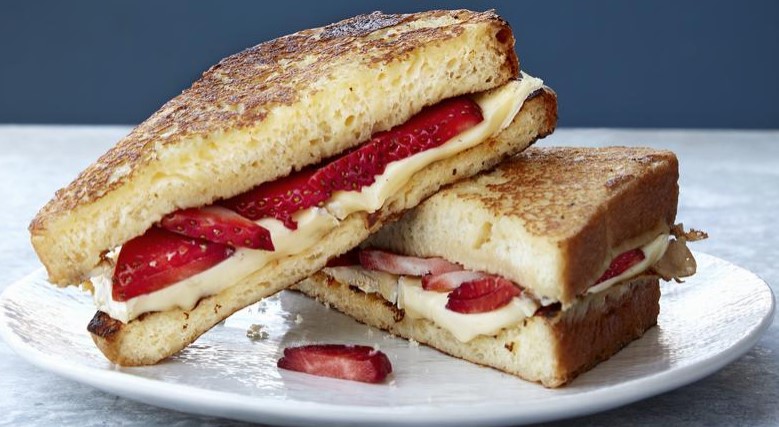 Recept za sendvić s jagodama i sirom