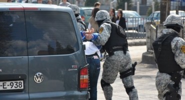 Pretresi u TŽ, uhićeno 13 osoba zbog droge