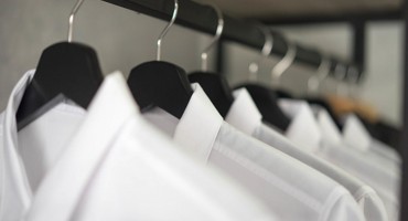 Genijalan trik da na prirodan način vratite bjelinu odjeće