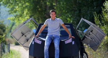 Imoćanin napravio futuristički elektromobil i dao mu naziv ‘EMmobile‘