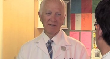 Preminuo kontroverzni kirurg koji je bebi presadio srce majmuna: 'Otišao je predaleko'