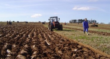 U BiH je 50 posto poljoprivrednog zemljišta neiskorišteno