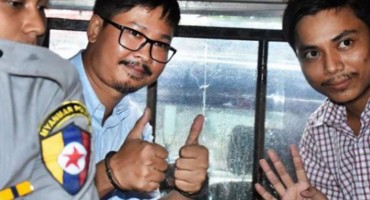 Dvojica novinara Reutersa oslobođeni iz zatvora u Mjanmaru